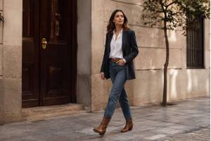 Cómo combinar botas cowboy marrones sin que el look parezca un disfraz
